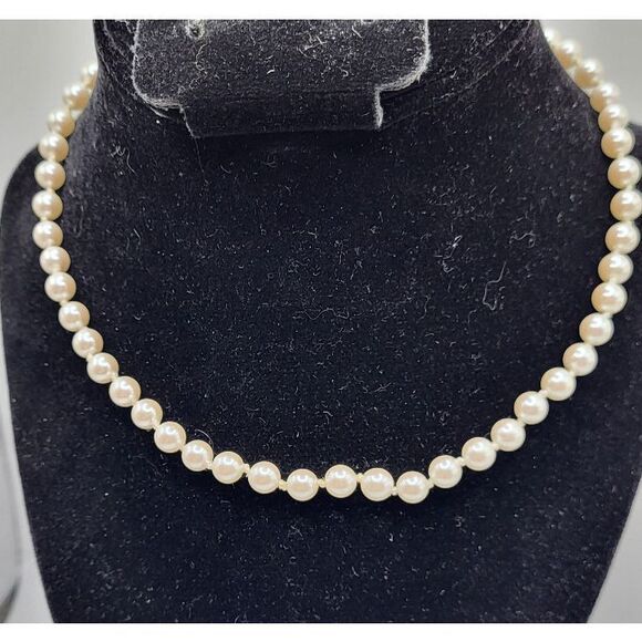 Napier Simulated Pearl Hollywood Choker Collar Necklace 16.5in - Picture 4 of 5